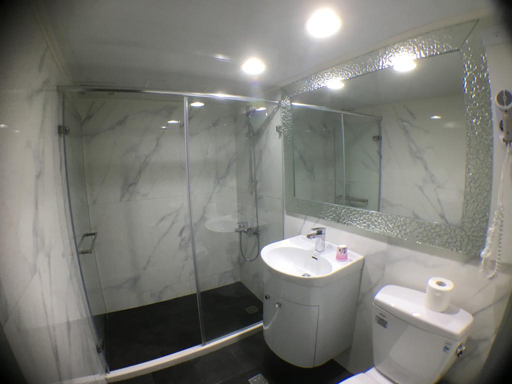Central Hotel Taoyuan Luaran gambar